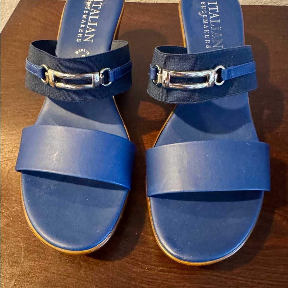 Italian Shoemakers Women's Blue Sandals